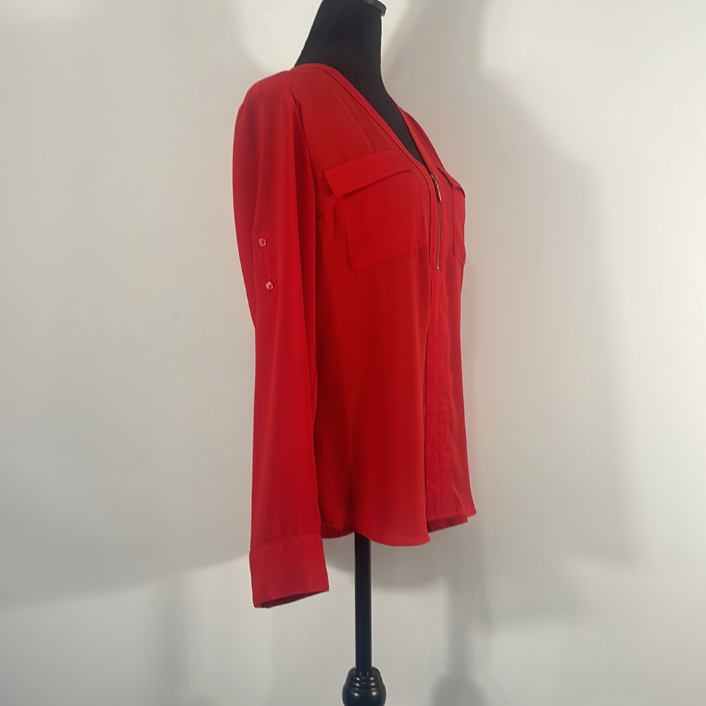 Express Red Gold front 1/4 Zipper,long Sleeve, 2 pockets, Popover top, Medium - Picture 9 of 10